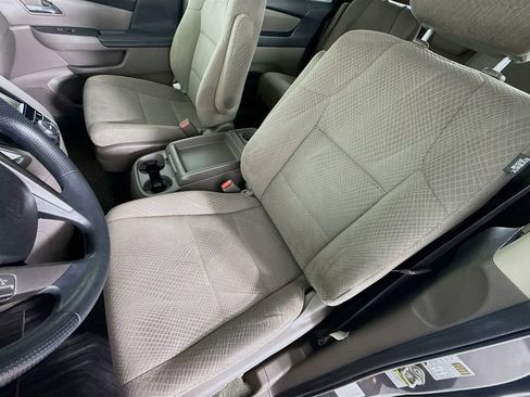 Used 2016 Honda Odyssey SE image 19