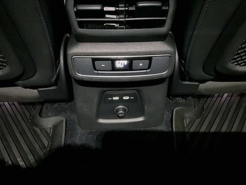 Used 2023 Audi Q4 e-tron Premium Plus w/ Premium Plus image 32