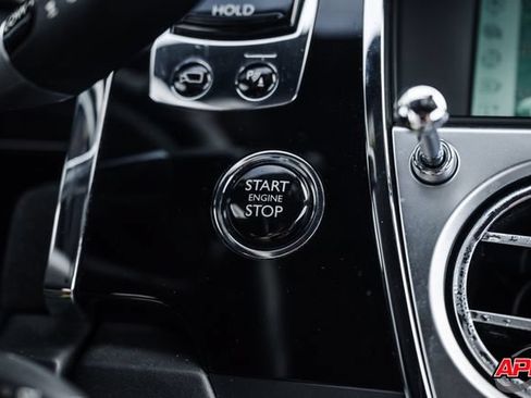 Used 2015 Rolls-Royce Wraith RWD image 12