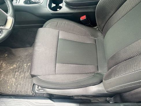 Used 2023 Subaru Outback Premium image 11