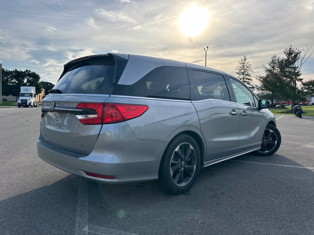 Used 2024 Honda Odyssey Elite image 14