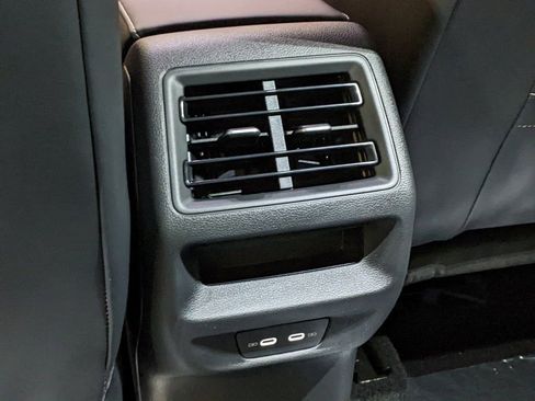 New 2026 Volkswagen Tiguan SE R-Line FWD image 24