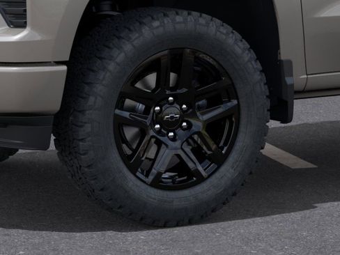 New 2026 Chevrolet Silverado 1500 Custom w/ LPO, Dark Essentials Package AWD/4WD image 9