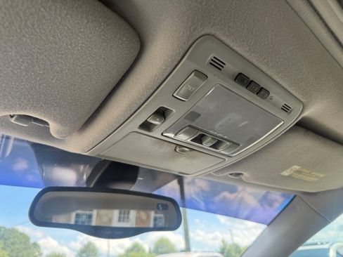 Used 2005 Lexus RX 330 FWD image 23