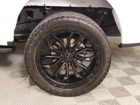 Used 2025 Ford F150 Platinum w/ Equipment Group 702A High AWD/4WD image 21