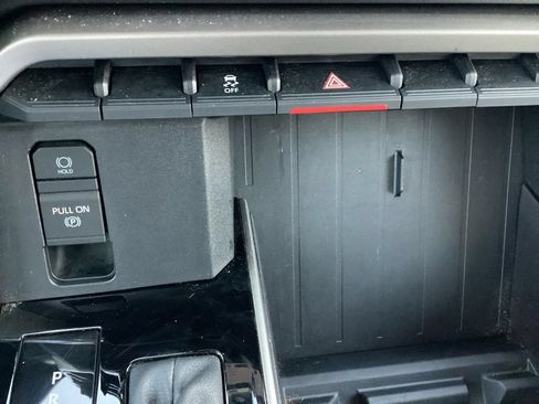 Used 2024 Toyota Tundra SR5 AWD/4WD image 17