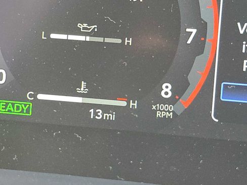 Certified 2025 Toyota 4Runner TRD Off-Road image 39