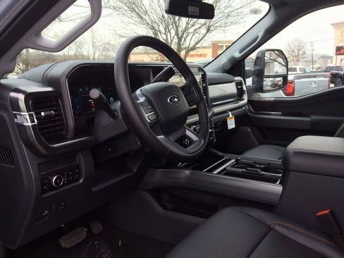 New 2026 Ford F350 Lariat w/ FX4 Off-Road Package image 34