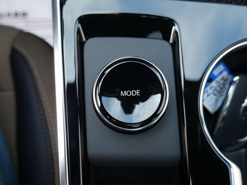 New 2026 Chevrolet Equinox ACTIV w/ Convenience Package III image 19