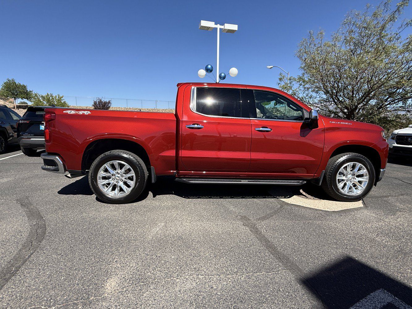 Used 2022 Chevrolet Silverado 1500 LTZ w/ LTZ Convenience Package II AWD/4WD image 4