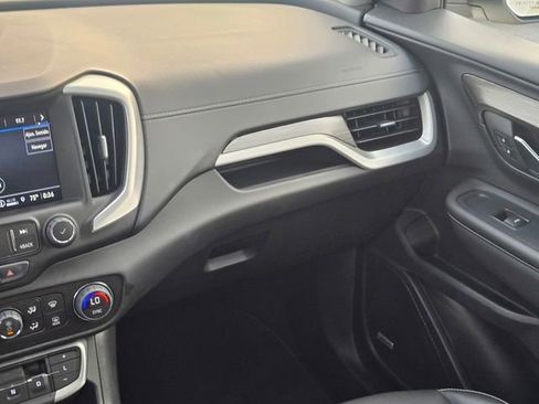 Used 2023 GMC Terrain SLT w/ Infotainment Package II image 18