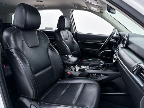 Used 2022 Kia Telluride LX image 30