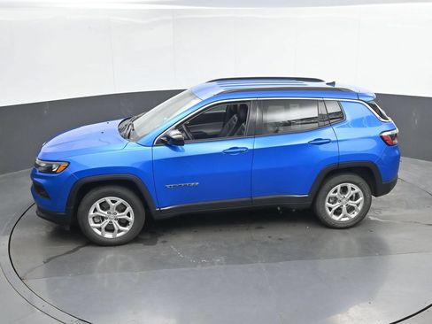 Used 2024 Jeep Compass Latitude AWD/4WD image 36