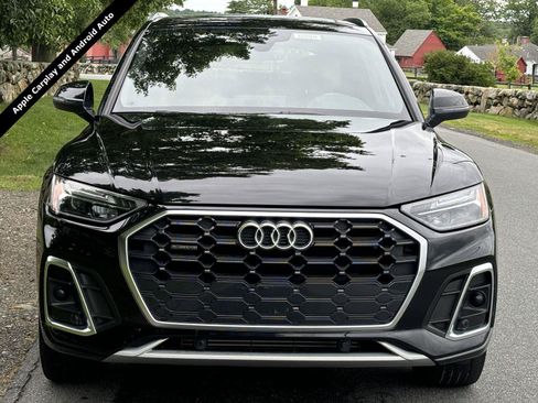 Used 2023 Audi Q5 2.0T Premium w/ Convenience Package AWD/4WD image 3