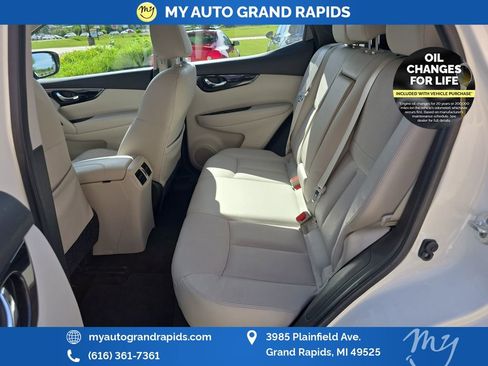 Used 2017 Nissan Rogue Sport SL w/ SL Premium Package AWD/4WD image 26