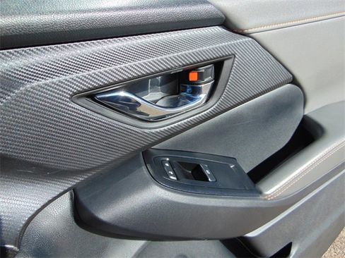 Certified 2025 Subaru Crosstrek 2.5i Limited w/ Crosstrek Mirror Package image 27