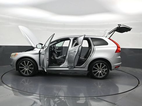 Used 2015 Volvo XC60 T6 Premier Plus AWD/4WD image 32