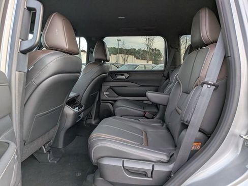 New 2026 Nissan Armada SL w/ Captain's Chari Seat Package image 10