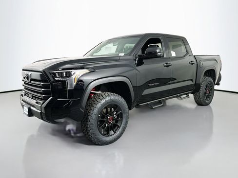 New 2026 Toyota Tundra Limited AWD/4WD image 3