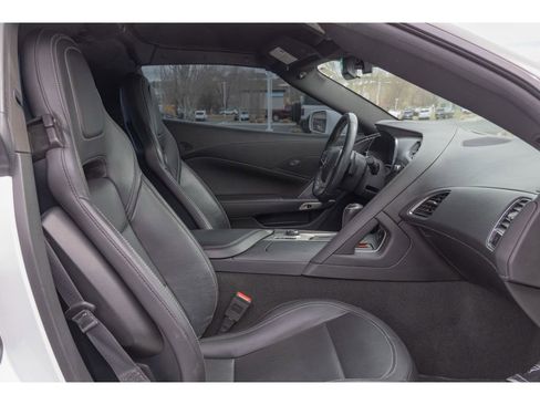 Used 2019 Chevrolet Corvette Stingray 1LT image 12