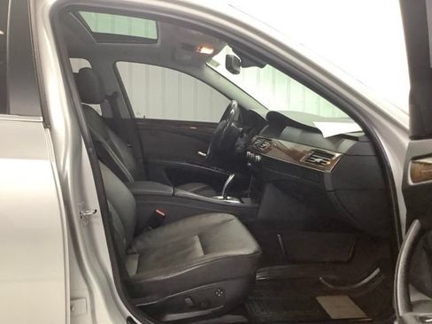 Used 2010 BMW 535i xDrive Sedan AWD/4WD image 12