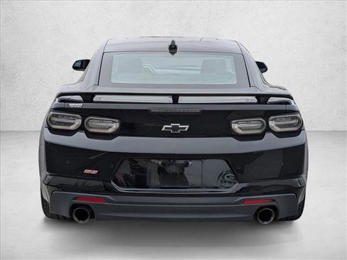 Used 2020 Chevrolet Camaro SS RWD image 6
