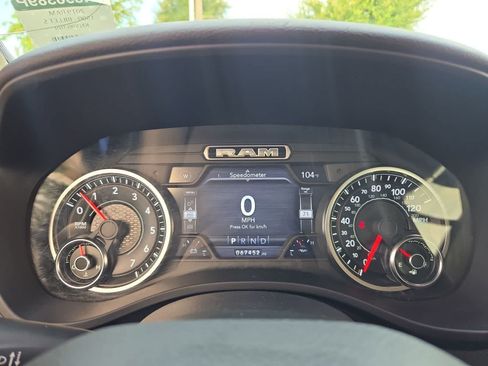 Used 2019 RAM 1500 Big Horn RWD image 28