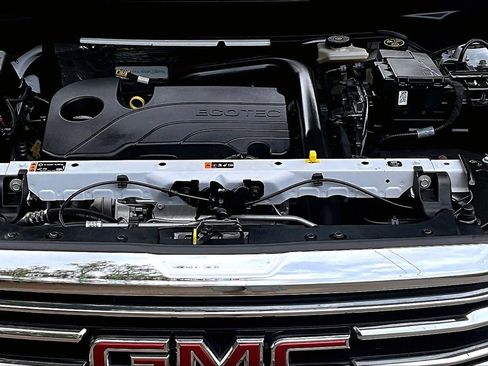 Used 2023 GMC Terrain SLT w/ Tech Package FWD image 30