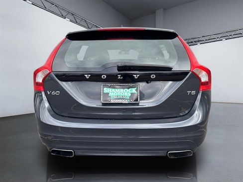 Used 2015 Volvo V60 T5 Platinum image 6