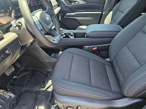 New 2026 Chevrolet Traverse LT FWD image 22