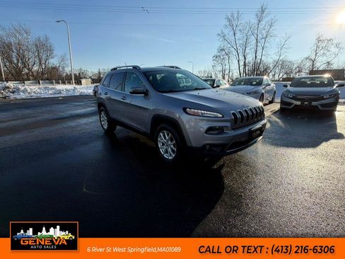 Used 2015 Jeep Cherokee Limited image 3