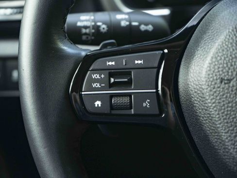 Used 2025 Honda Pilot EX-L image 21