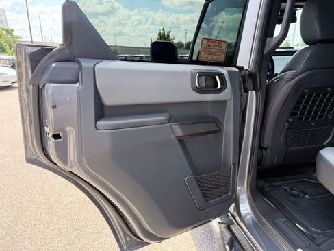 Used 2024 Ford Bronco Black Diamond AWD/4WD image 13