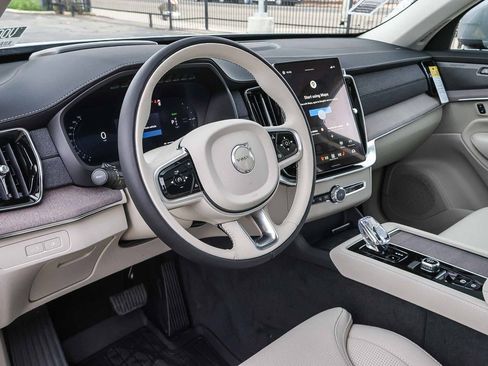 New 2026 Volvo XC90 T8 Ultra w/ Protection Package Premier image 30