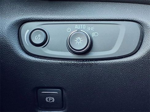 Used 2023 Chevrolet Blazer RS image 22