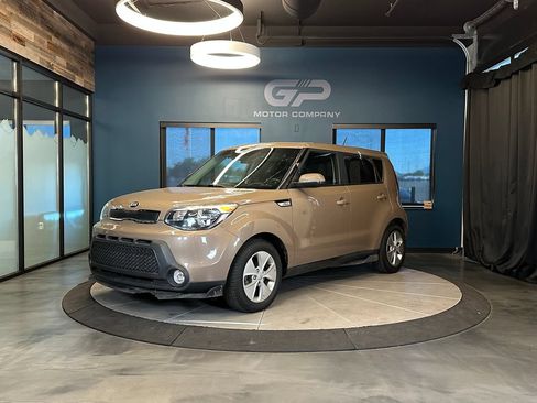 Used 2016 Kia Soul FWD image 7