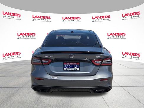 Used 2023 Nissan Maxima SR w/ Sport Mat Group FWD image 4