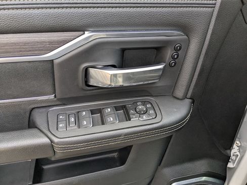 Used 2026 RAM 2500 Laramie AWD/4WD image 27
