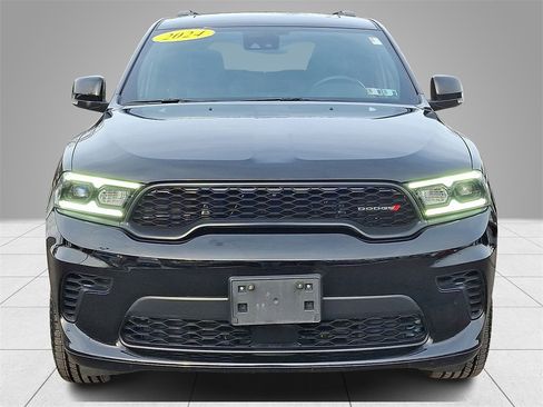 Used 2024 Dodge Durango GT image 2