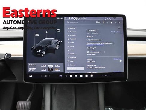 Used 2021 Tesla Model Y Long Range AWD/4WD image 12