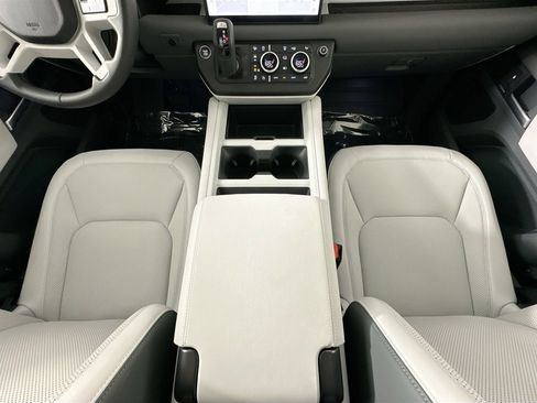 Certified 2025 Land Rover Defender 110 S AWD/4WD image 23