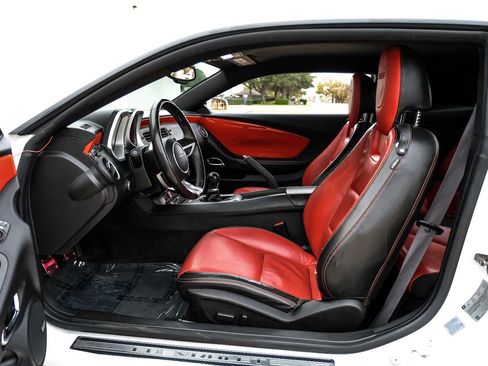 Used 2011 Chevrolet Camaro SS w/ RS Package image 5