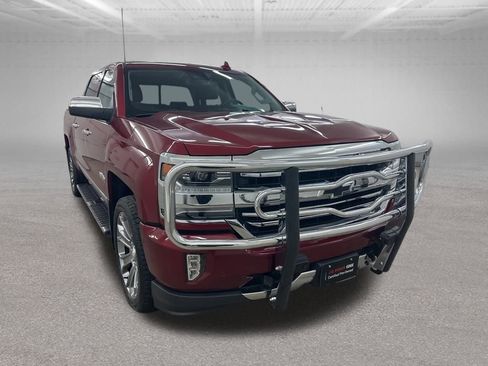 Used 2018 Chevrolet Silverado 1500 High Country image 3