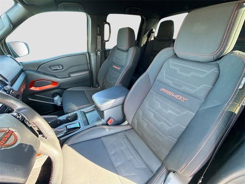 Used 2022 Nissan Frontier PRO-4X w/ Off-Road Protection Package image 19