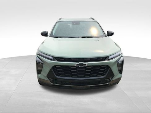Used 2025 Chevrolet Trax ACTIV w/ Driver Confidence Package FWD image 8