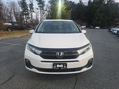 Used 2025 Honda Odyssey EX-L image 3