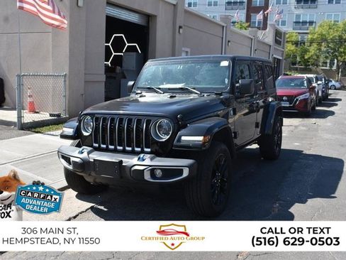 Used 2025 Jeep Wrangler Unlimited Sahara AWD/4WD image 2