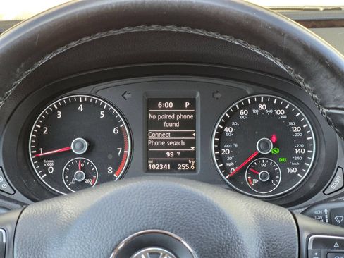Used 2015 Volkswagen Passat 1.8T SEL Premium FWD image 24