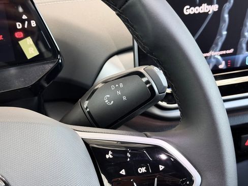 New 2026 Volkswagen ID.4 Pro image 16