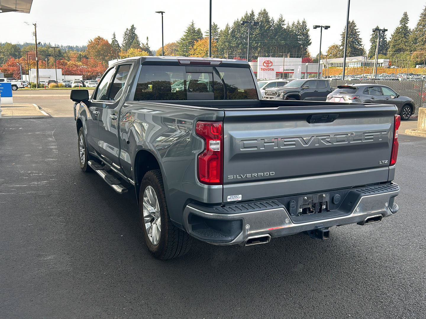 Used 2021 Chevrolet Silverado 1500 LTZ AWD/4WD image 3